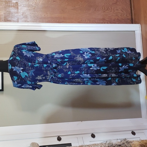 Maxi Dress Black & Blue Floral Size PM - Picture 3 of 5